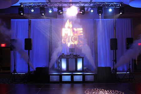 Electric Entertainment dj-and-stage-sets Picture