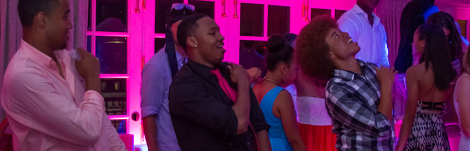 Electric Entertainment Sweet 16s and Quinceaneras Picture